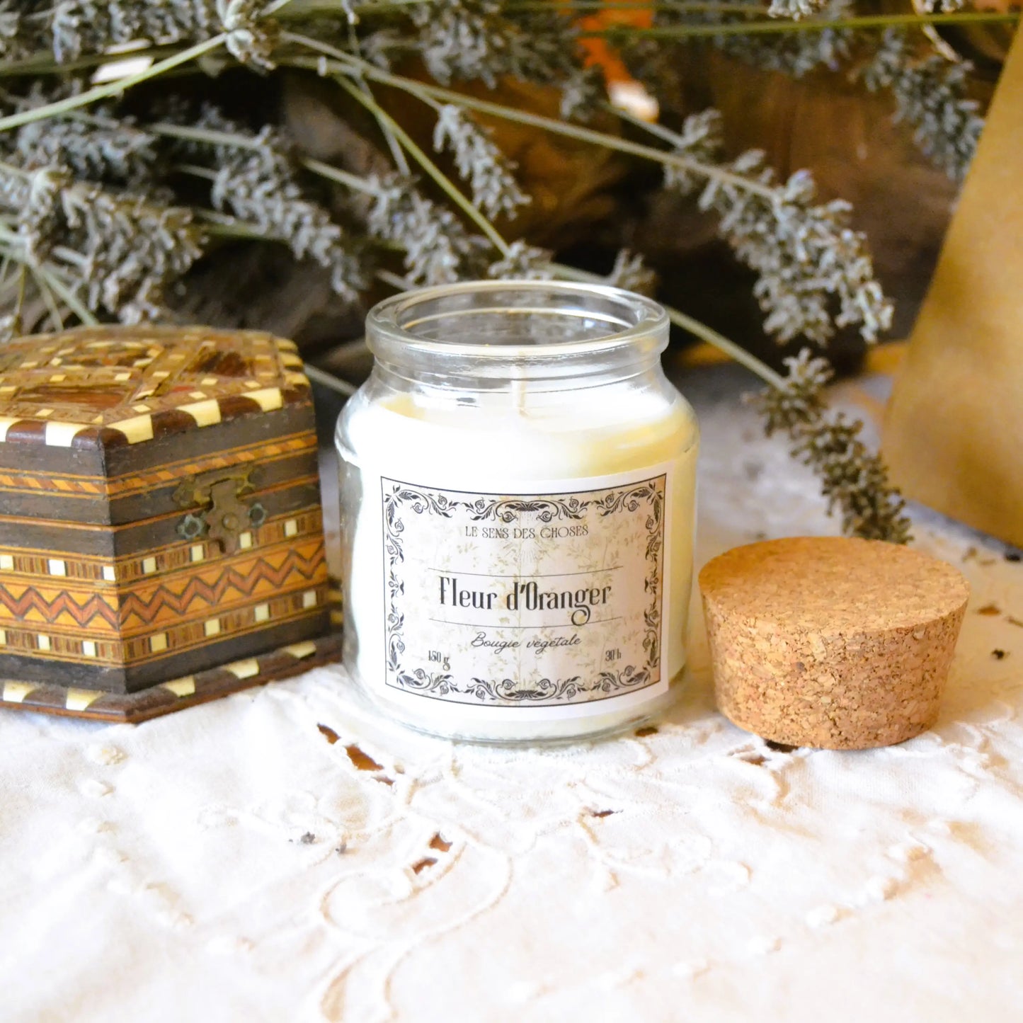 Bougie parfumée artisanale à la fleur d’oranger – Création artisanale | Le sens des choses – Boutique de bougies parfumées végétales et objets décoratifs écoresponsables