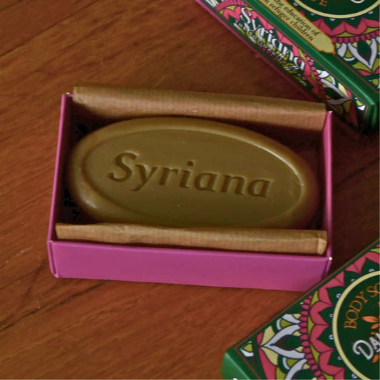 Savon d’Alep parfumé à la rose de Damas — Damas – Création artisanale | Le sens des choses – Boutique de bougies parfumées végétales et objets décoratifs écoresponsables