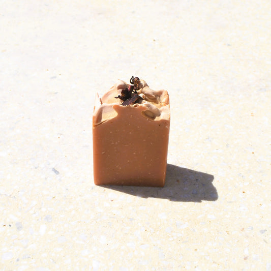 Savon surgras au monoî – Création artisanale | Le sens des choses – Boutique de bougies parfumées végétales, décorations et savons