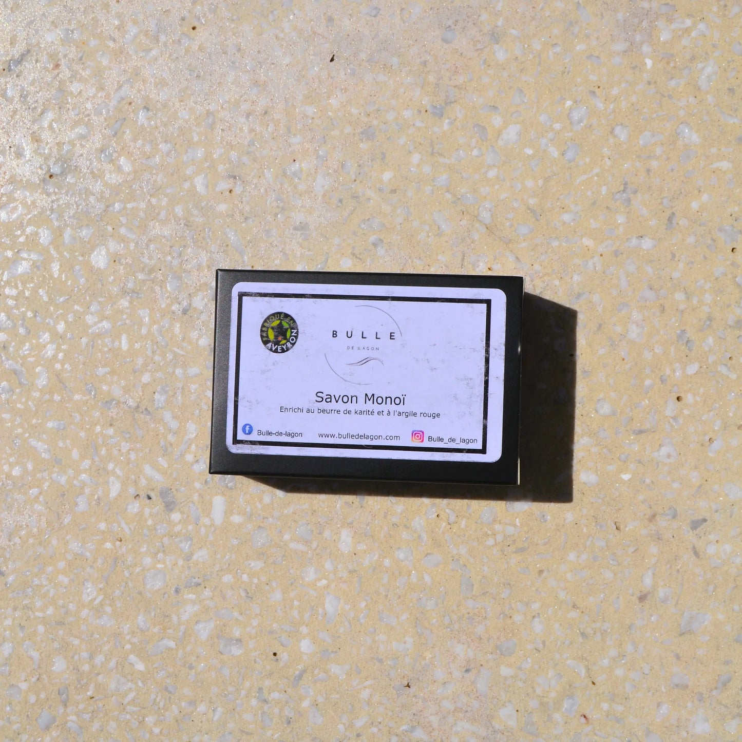 Savon surgras au monoî – Création artisanale | Le sens des choses – Boutique de bougies parfumées végétales et objets décoratifs écoresponsables