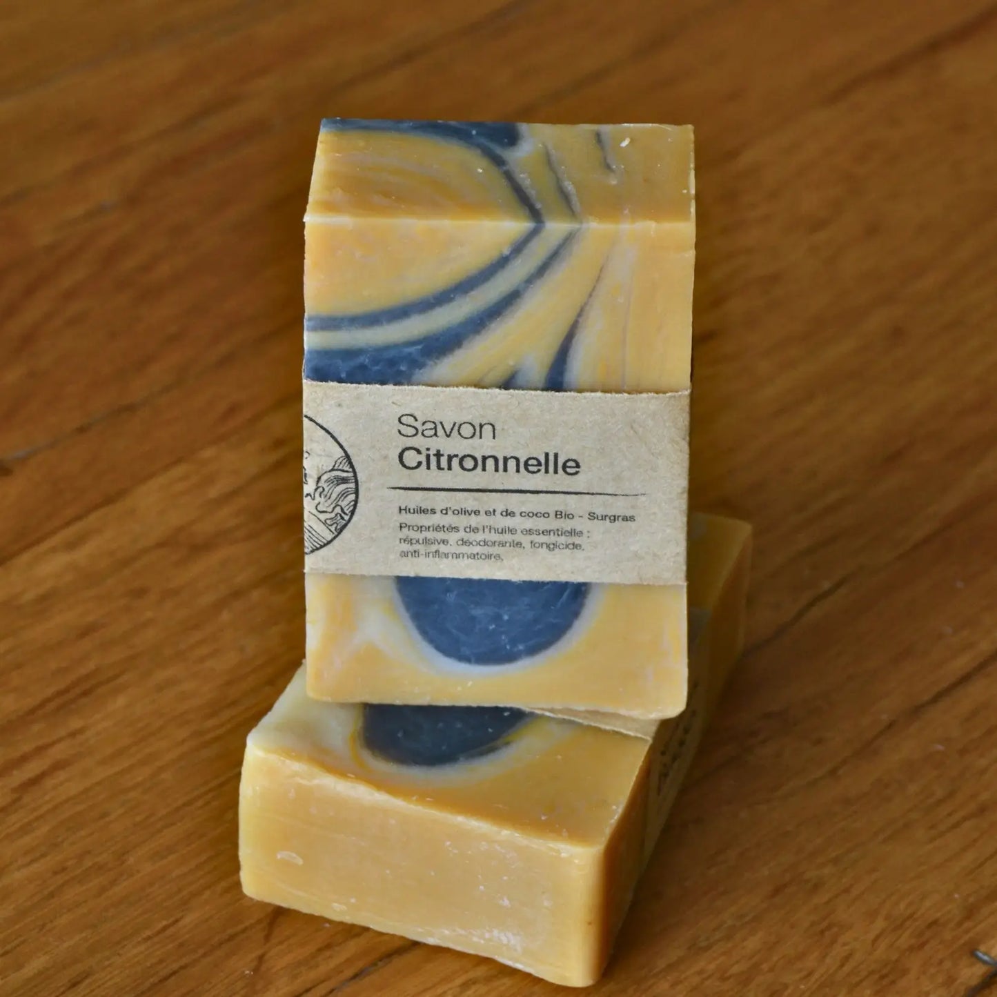 Savon artisanal surgras à la citronnelle – Création artisanale | Le sens des choses – Boutique de bougies parfumées végétales et objets décoratifs écoresponsables