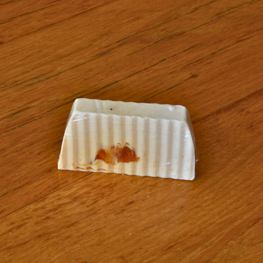 Savon végétal à la noix de coco – Création artisanale | Le sens des choses – Boutique de bougies parfumées végétales, décorations et savons