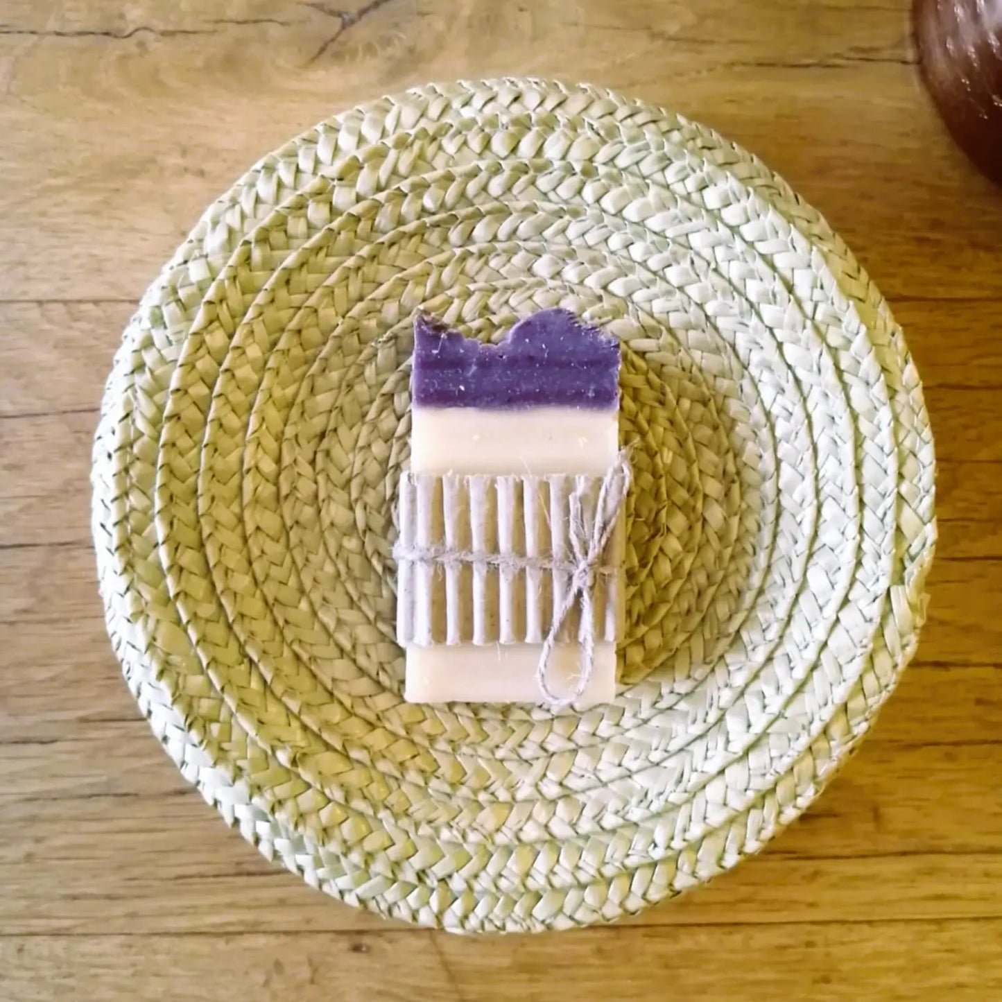 Savon artisanal au soufre purifiant et antibactérien – Création artisanale | Le sens des choses – Boutique de bougies parfumées végétales et objets décoratifs écoresponsables