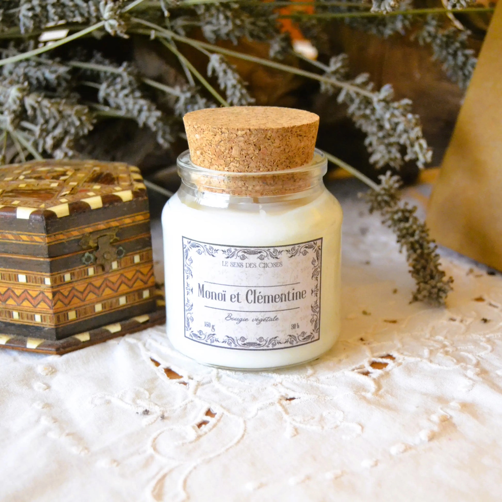 Bougie parfumée artisanale au monoï et clémentine – Création artisanale | Le sens des choses – Boutique de bougies parfumées végétales et objets décoratifs écoresponsables