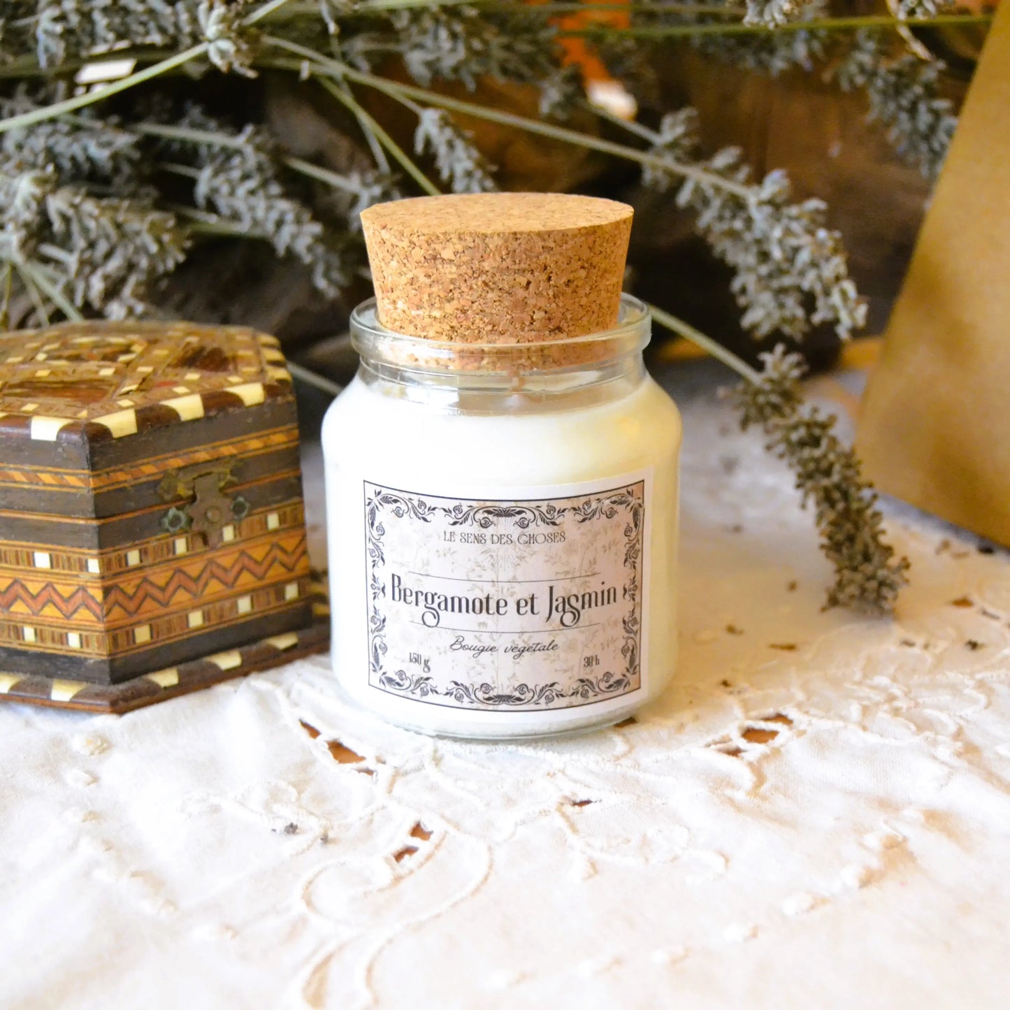 Bougie parfumée artisanale à la bergamote et au jasmin – Création artisanale | Le sens des choses – Boutique de bougies parfumées végétales et objets décoratifs écoresponsables