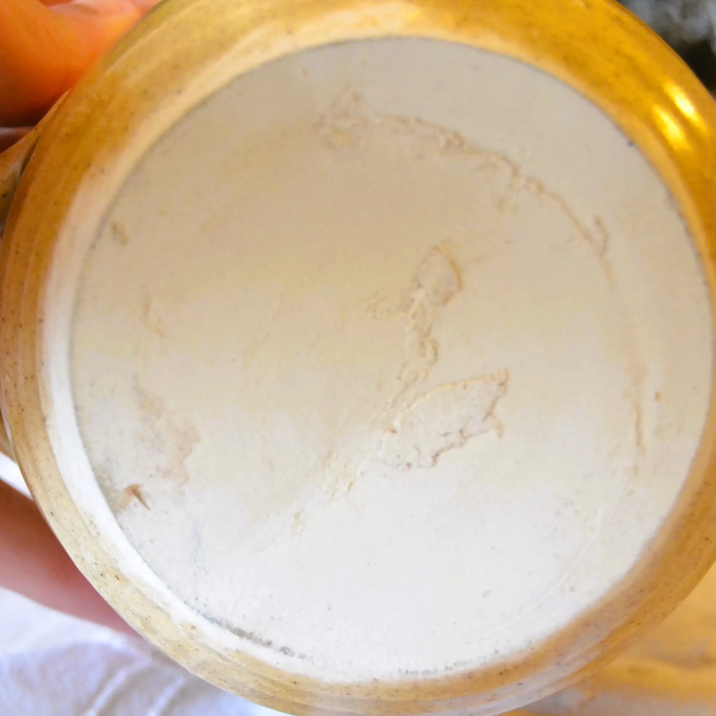 Bougie décorative artisanale coupe de céramique vernissée — parfum au choix – Création artisanale | Le sens des choses – Boutique de bougies parfumées végétales et objets décoratifs écoresponsables