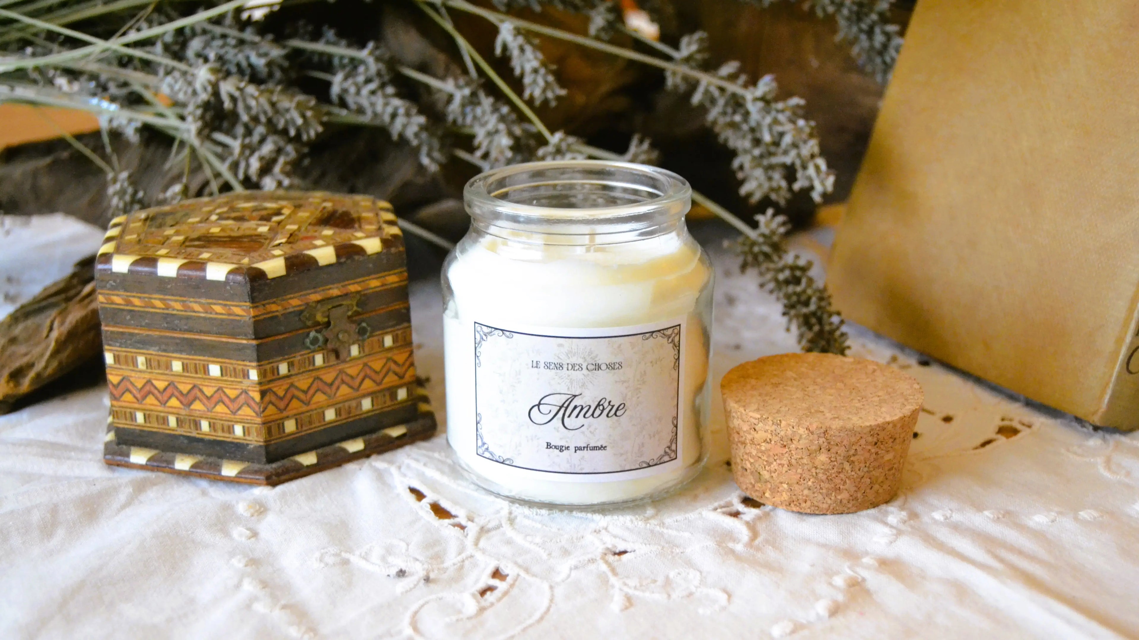 Le sens des choses – Bougies artisanales et créations en jesmonite fabriquées en Charente-Maritime, savons naturels, accessoires écoresponsables