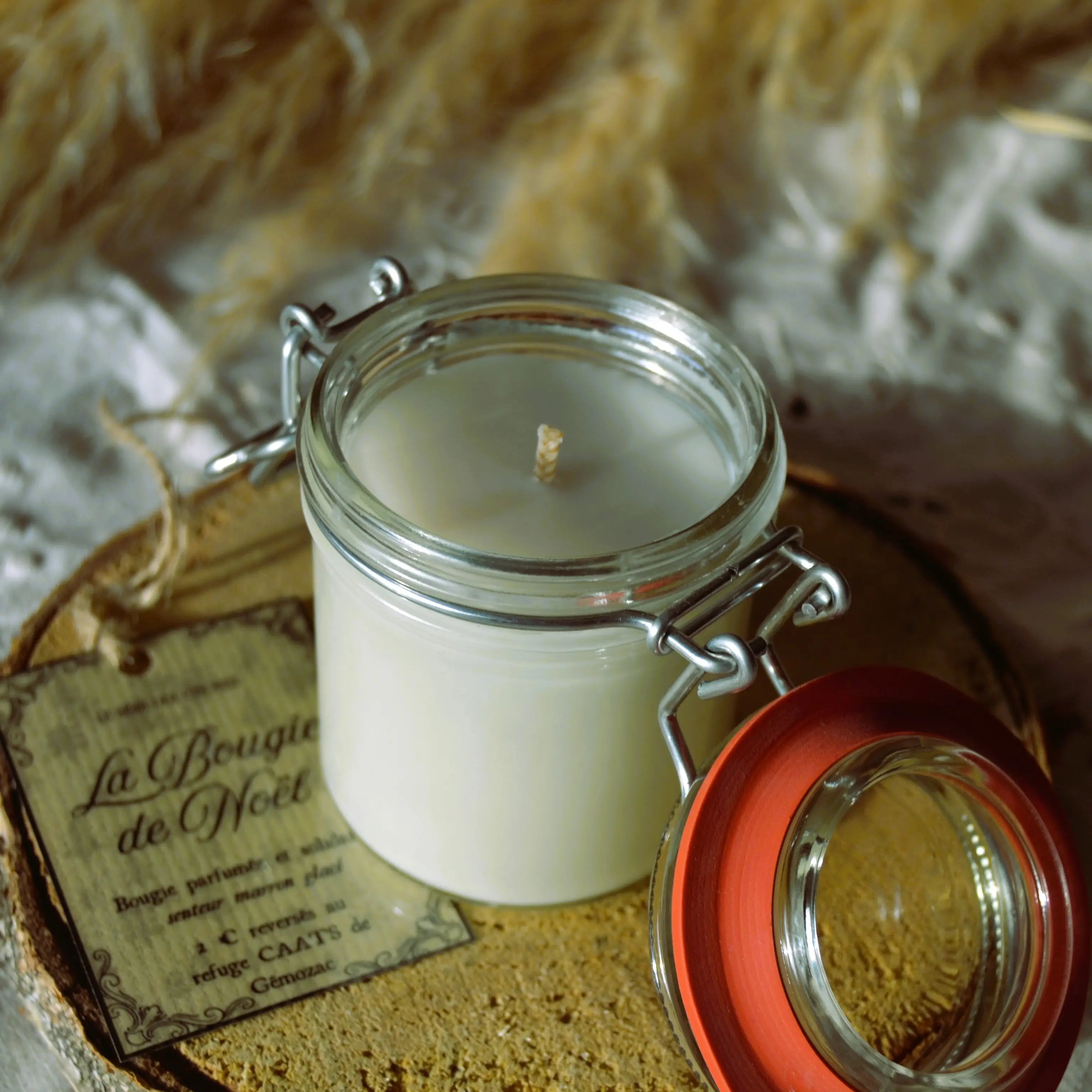 Bougie parfumée upcyclée solidaire (édition limitée) – Création artisanale | Le sens des choses – Boutique de bougies parfumées végétales et objets décoratifs écoresponsables