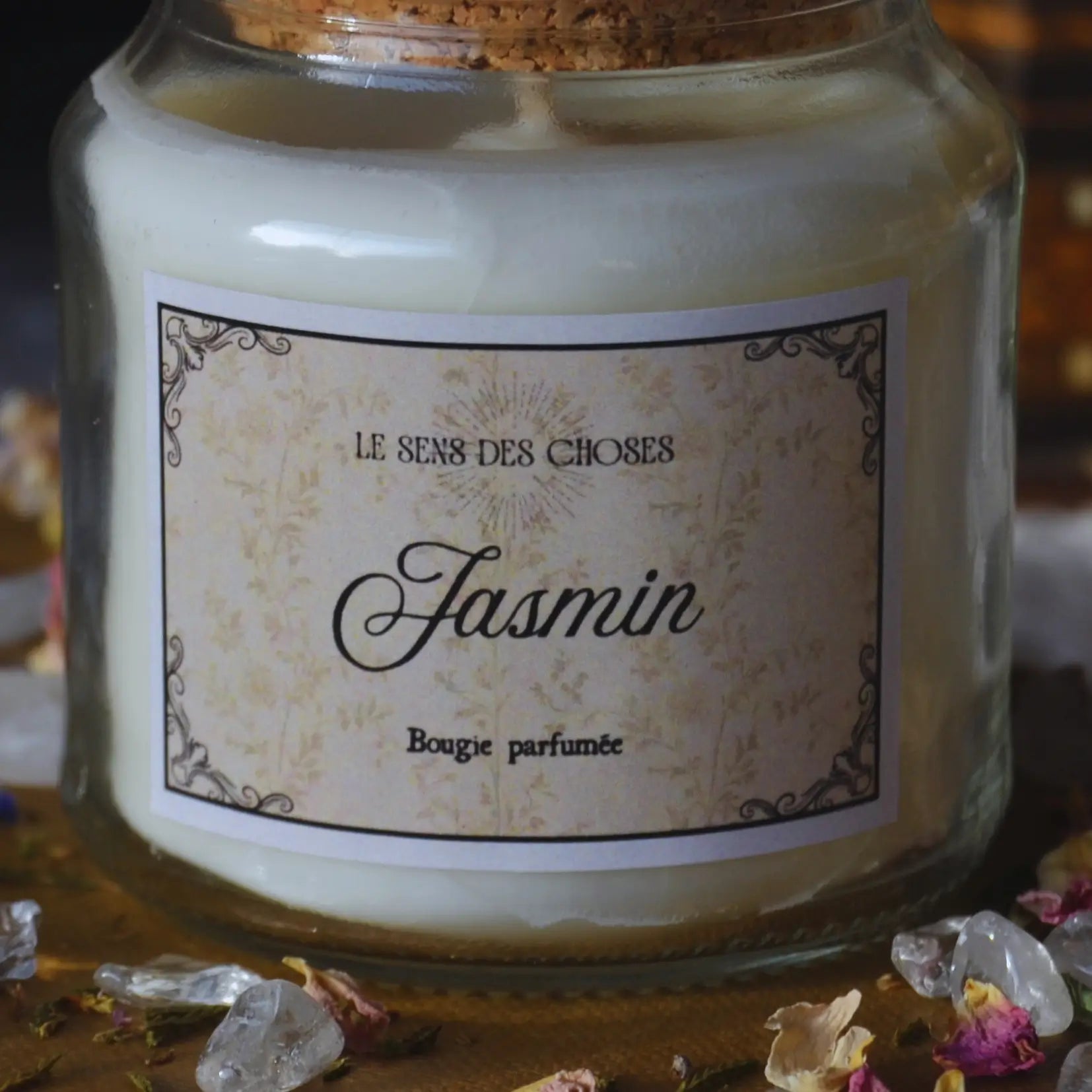 Bougie parfumée artisanale au jasmin – Création artisanale | Le sens des choses – Boutique de bougies parfumées végétales, décorations et savons