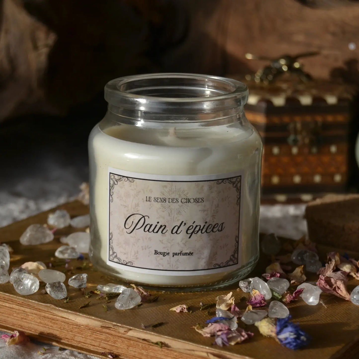 Bougie parfumée artisanale au chaï et pain d'épices – Création artisanale | Le sens des choses – Boutique de bougies parfumées végétales, décorations et savons