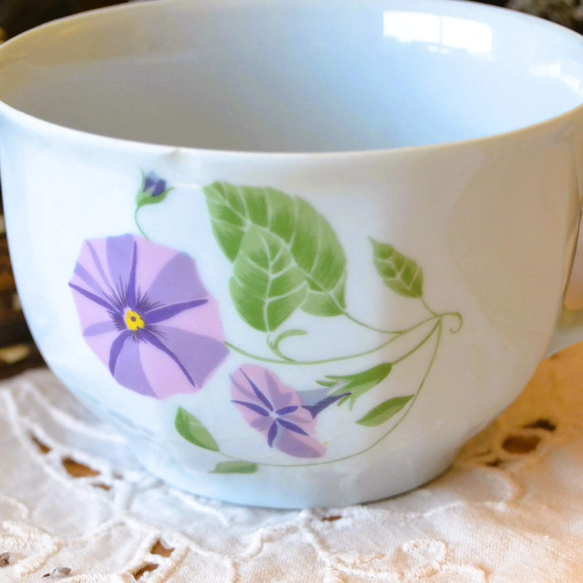 Bougie décorative artisanale en porcelaine de Limoges bleutée — parfum au choix – Création artisanale | Le sens des choses – Boutique de bougies parfumées végétales et objets décoratifs écoresponsables