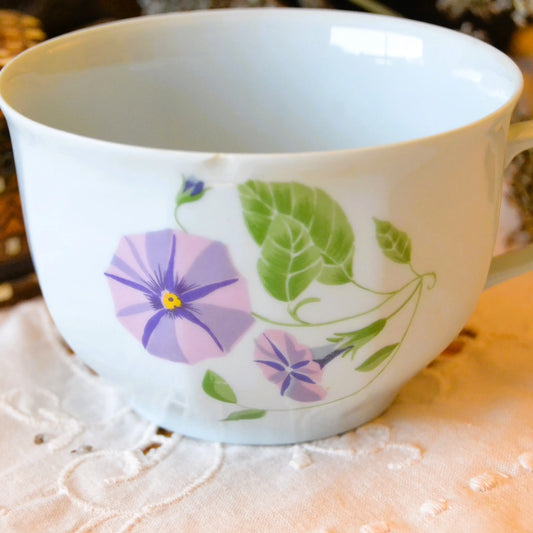 Bougie décorative artisanale en porcelaine de Limoges bleutée — parfum au choix – Création artisanale | Le sens des choses – Boutique de bougies parfumées végétales et objets décoratifs écoresponsables