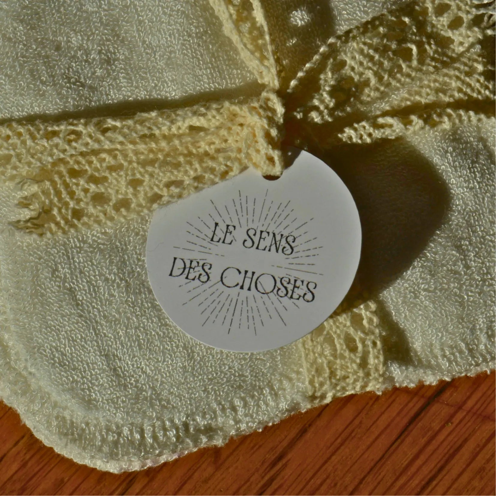 Carrés démaquillants lavables en bambou (5 + 1 offert) – Création artisanale | Le sens des choses – Boutique de bougies parfumées végétales et objets décoratifs écoresponsables