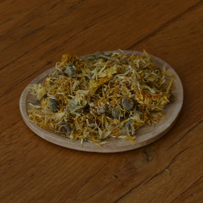 Fleurs de calendula séchées (Calendula Officinalis) – Création artisanale | Le sens des choses – Boutique de bougies parfumées végétales et objets décoratifs écoresponsables