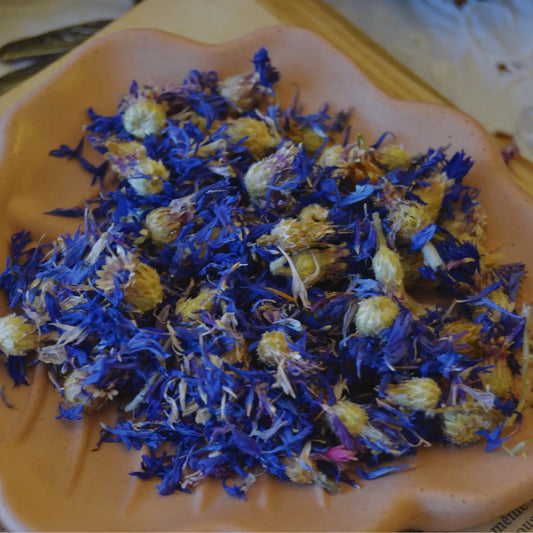 Fleurs de bleuet séchées (Centaurea Cyanus) – Création artisanale | Le sens des choses – Boutique de bougies parfumées végétales, décorations et savons