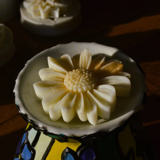 Fondant parfumé aux agrumes — Marguerite – Création artisanale | Le sens des choses – Boutique de bougies parfumées végétales et objets décoratifs écoresponsables