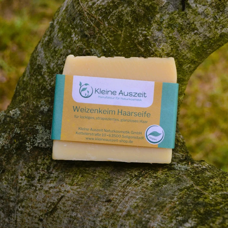 Shampooing solide au houblon — cheveux ternes et cassants – Création artisanale | Le sens des choses – Boutique de bougies parfumées végétales et objets décoratifs écoresponsables