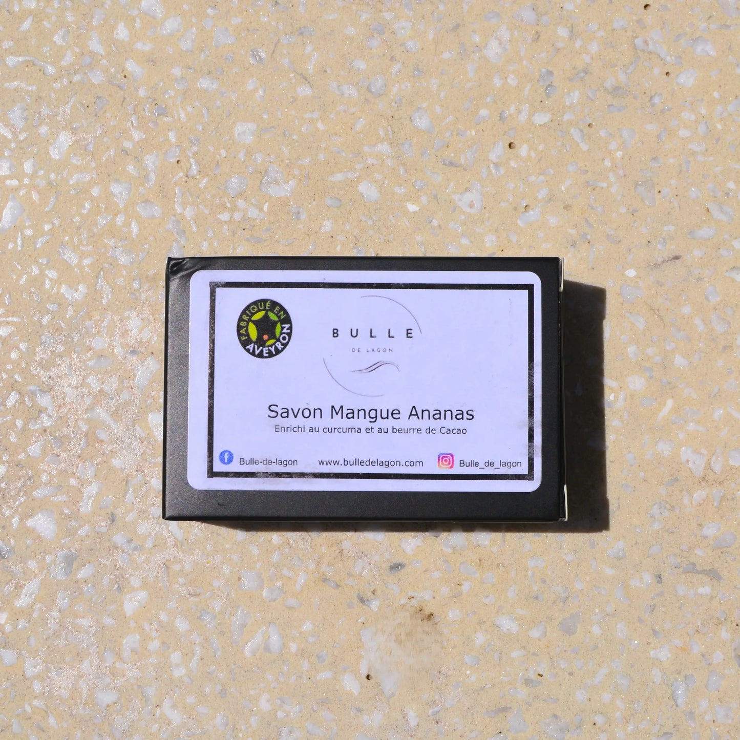 Savon surgras à la mangue et ananas – Création artisanale | Le sens des choses – Boutique de bougies parfumées végétales et objets décoratifs écoresponsables
