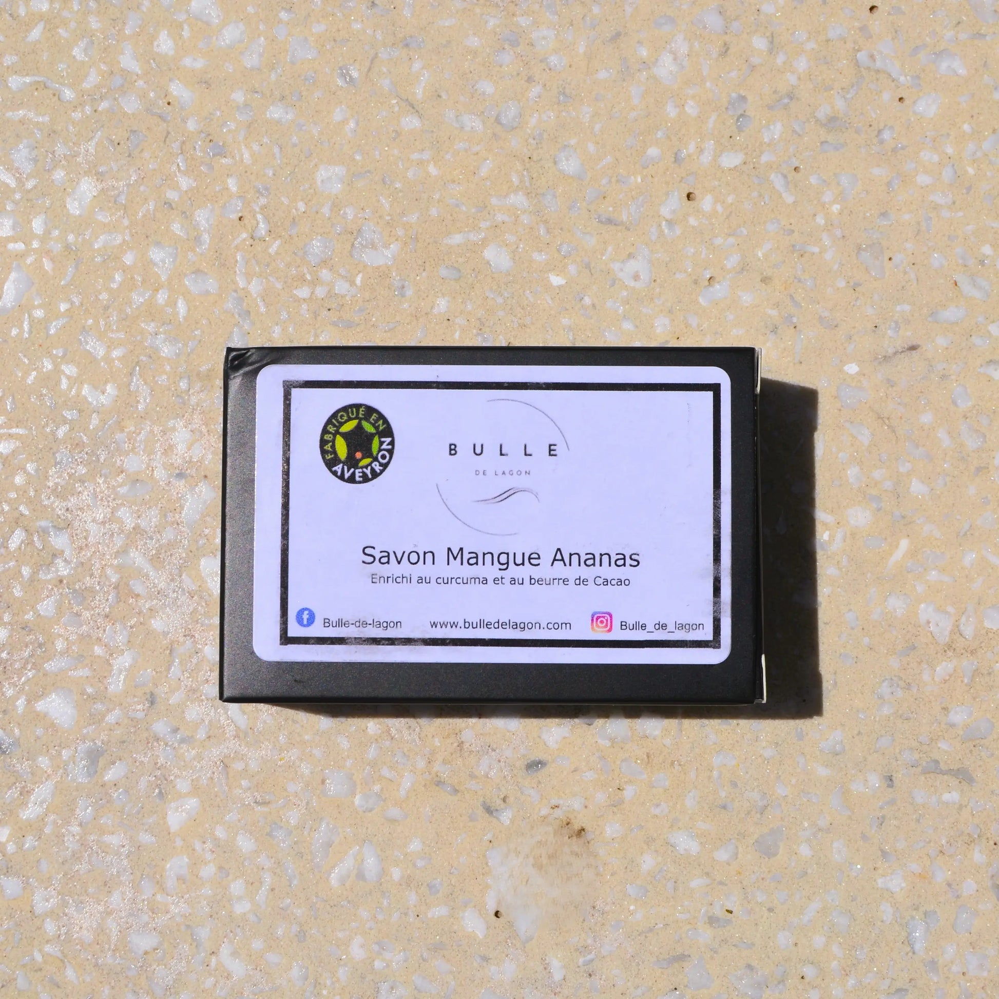 Savon surgras à la mangue et ananas – Création artisanale | Le sens des choses – Boutique de bougies parfumées végétales et objets décoratifs écoresponsables