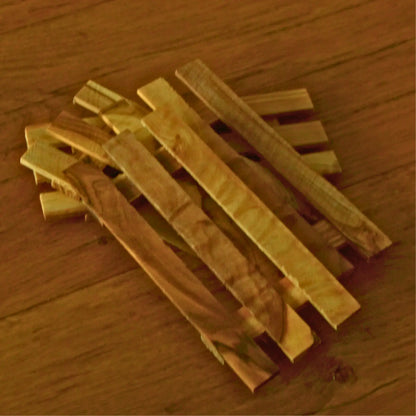 Porte-savon palette en bois d’olivier artisanal – Création artisanale | Le sens des choses – Boutique de bougies parfumées végétales et objets décoratifs écoresponsables