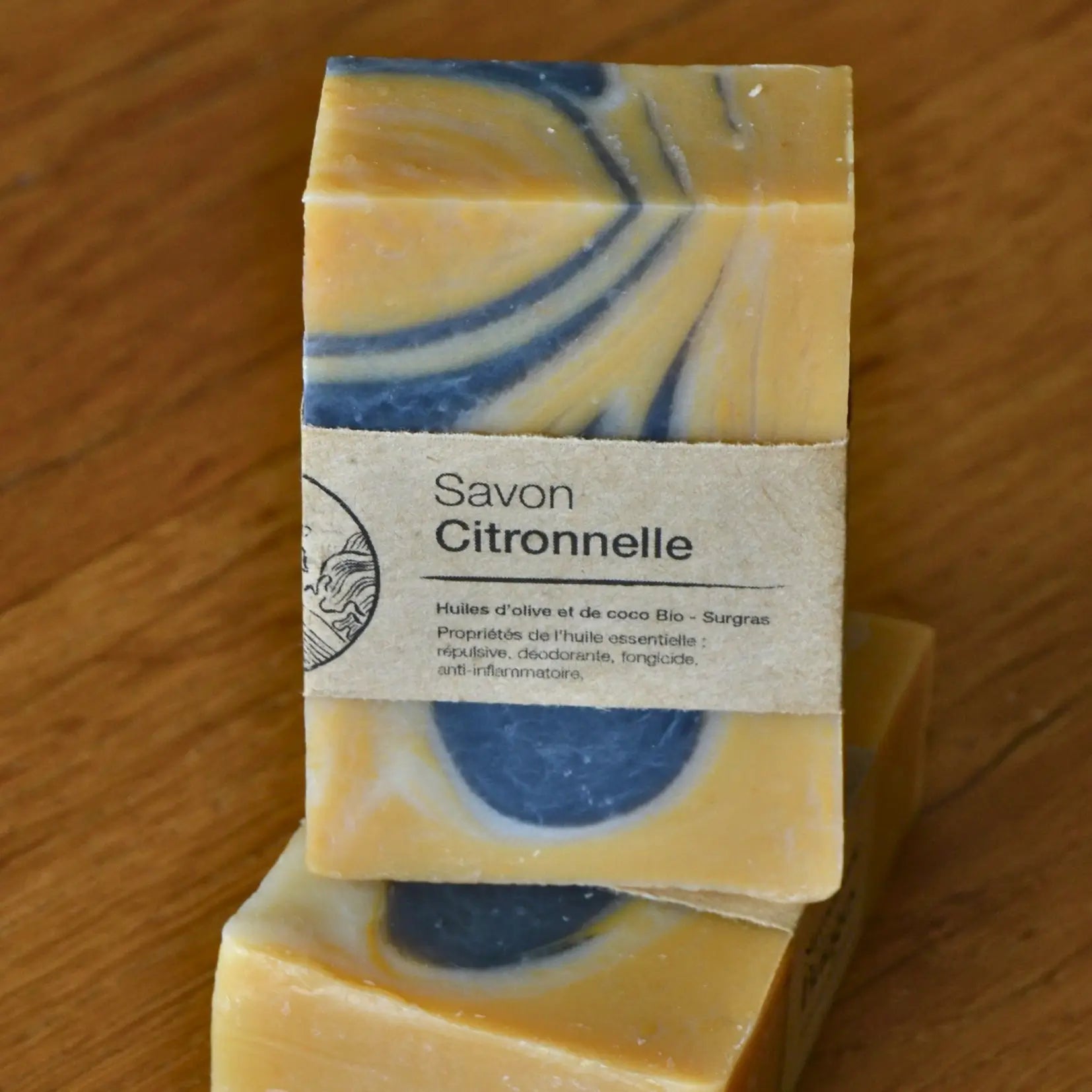 Savon artisanal surgras à la citronnelle – Création artisanale | Le sens des choses – Boutique de bougies parfumées végétales et objets décoratifs écoresponsables