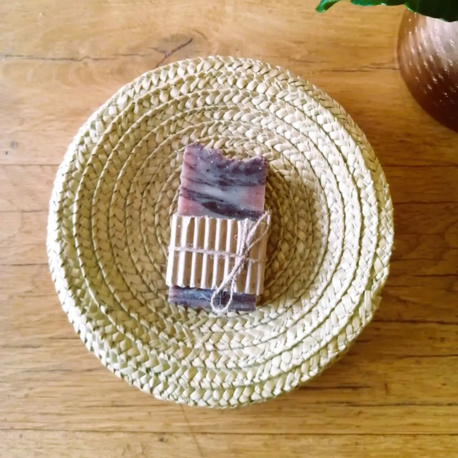 Savon artisanal au cacao nourrissant et antioxydant – Création artisanale | Le sens des choses – Boutique de bougies parfumées végétales et objets décoratifs écoresponsables