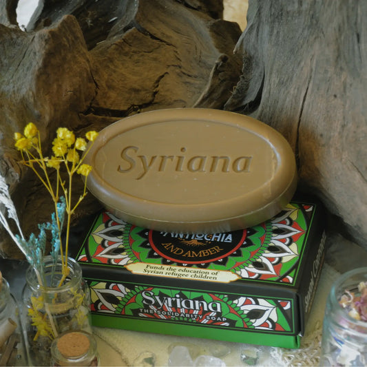 Savon d'Alep parfumé à l’oud et à l’ambre — Antioche – Création artisanale | Le sens des choses – Boutique de bougies parfumées végétales, décorations et savons