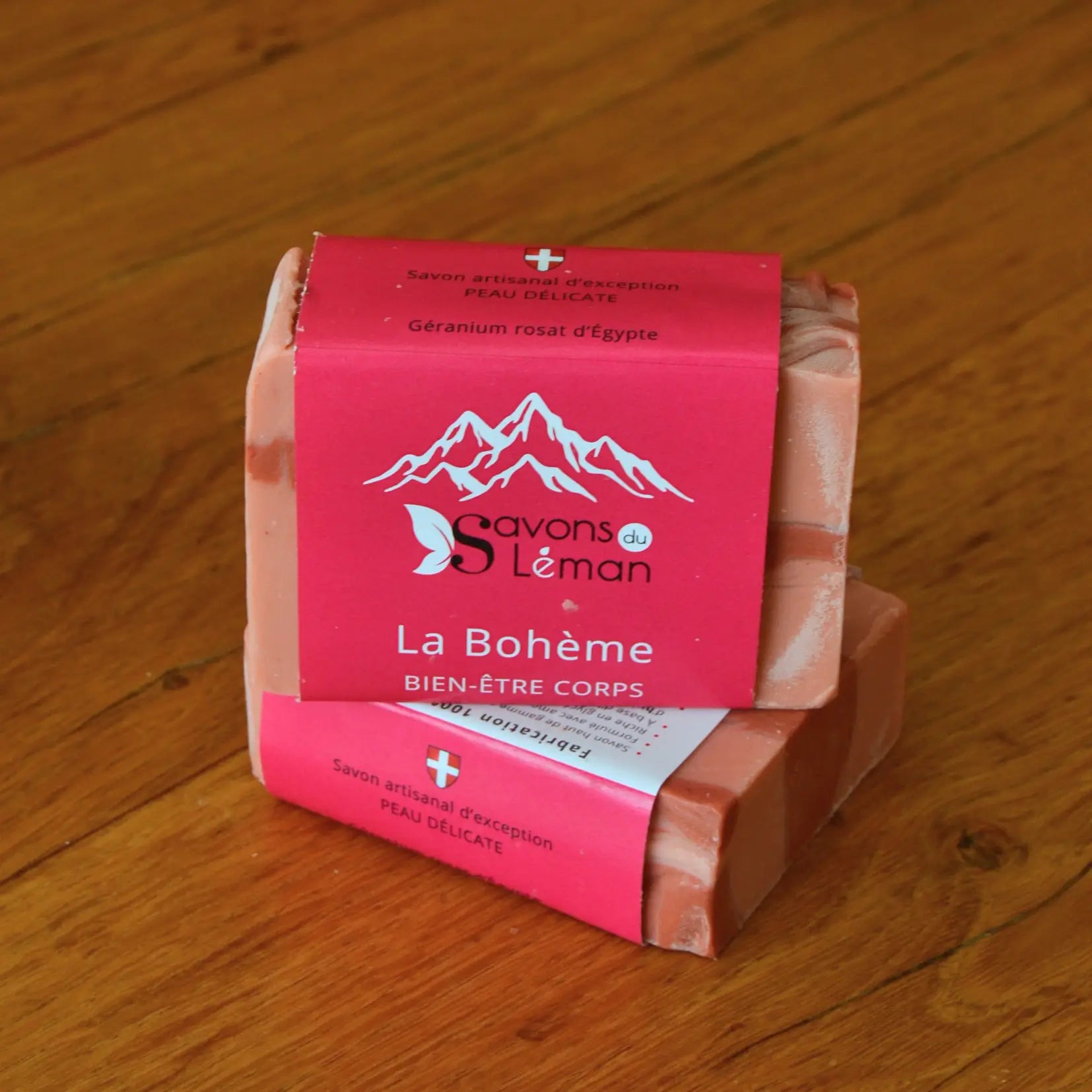 Savon BIO surgras géranium et bergamote « La Bohème » – Création artisanale | Le sens des choses – Boutique de bougies parfumées végétales et objets décoratifs écoresponsables