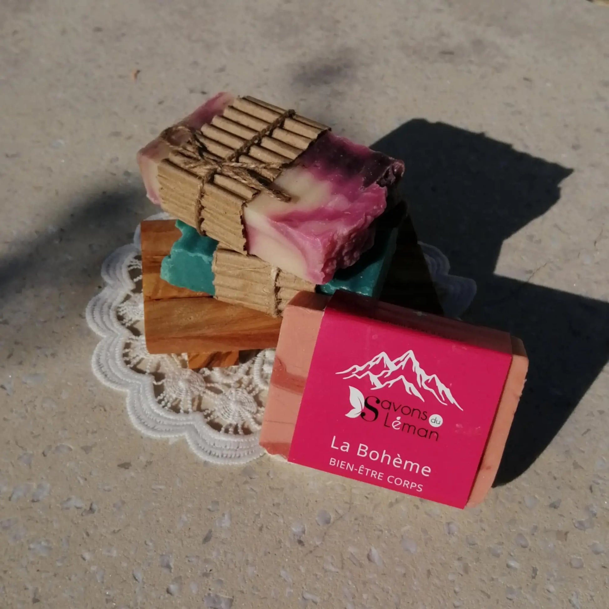 Savon mystère artisanal anti-gaspillage – Création artisanale | Le sens des choses – Boutique de bougies parfumées végétales et objets décoratifs écoresponsables