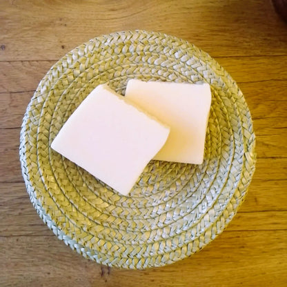 Shampooing solide au houblon — cheveux ternes et cassants – Création artisanale | Le sens des choses – Boutique de bougies parfumées végétales et objets décoratifs écoresponsables